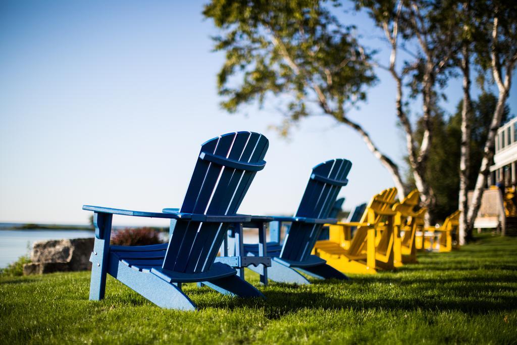 Beachfront Inn 베일리스 하버 외부 사진