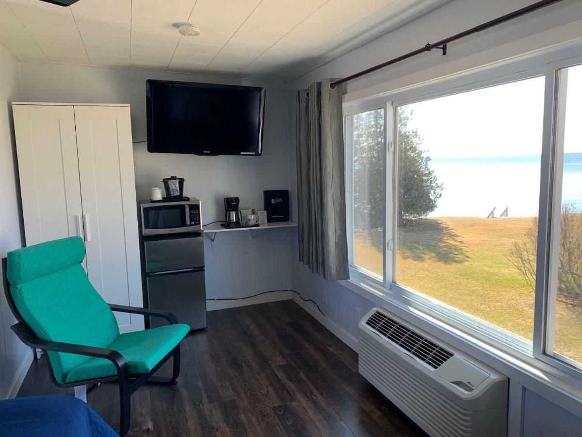 Beachfront Inn 베일리스 하버 외부 사진