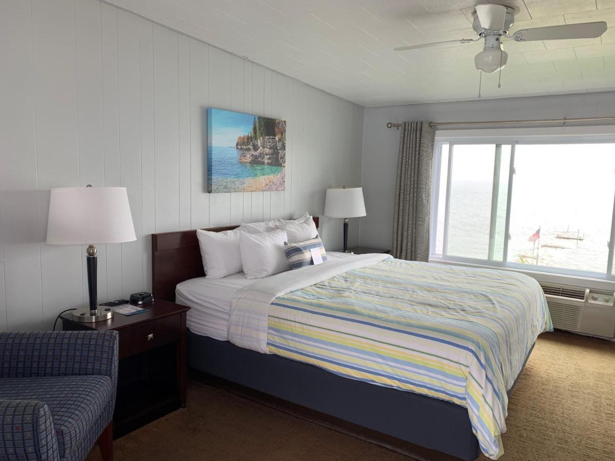 Beachfront Inn 베일리스 하버 외부 사진