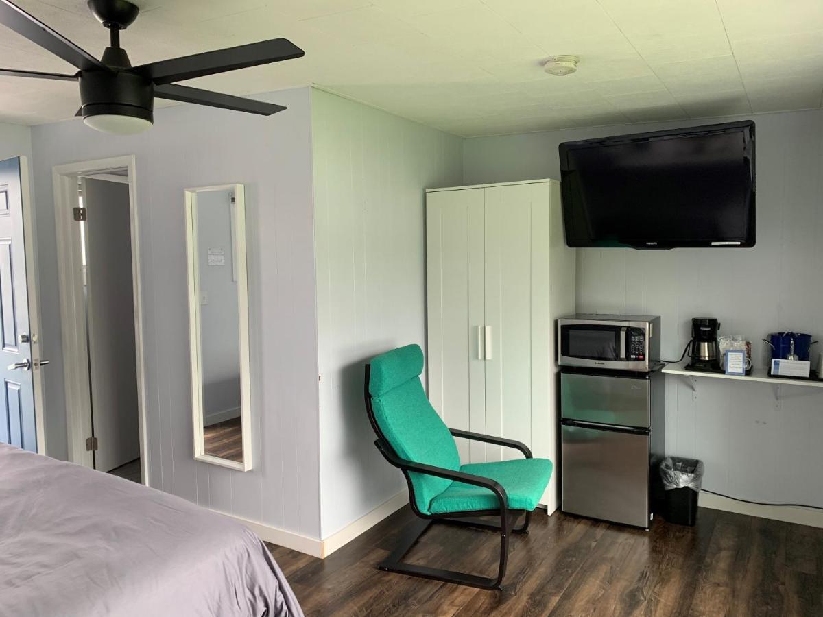 Beachfront Inn 베일리스 하버 외부 사진