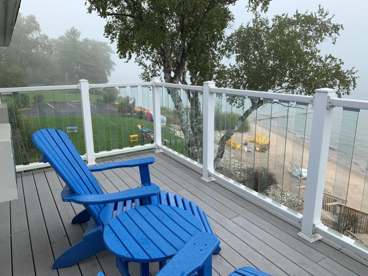 Beachfront Inn 베일리스 하버 외부 사진