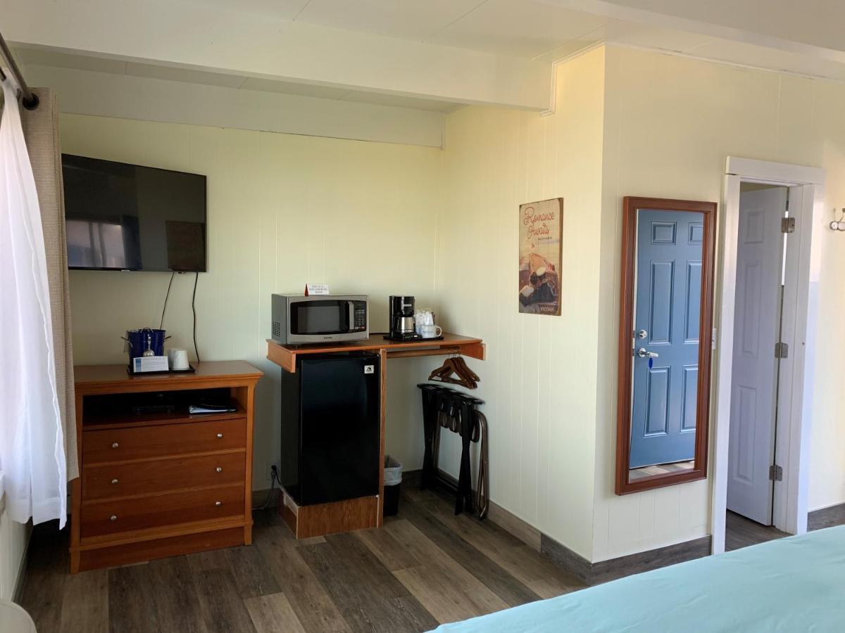 Beachfront Inn 베일리스 하버 외부 사진